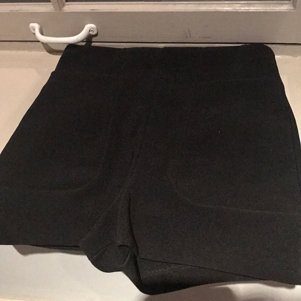 Pinkyotto high waist black ribbed shorts